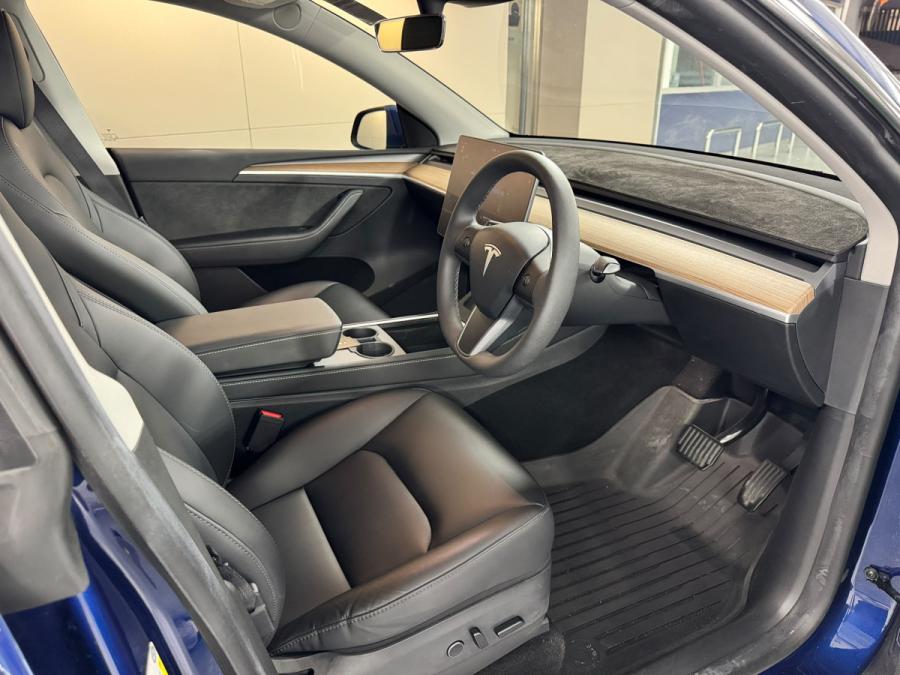 Model Y SR - Image 3
